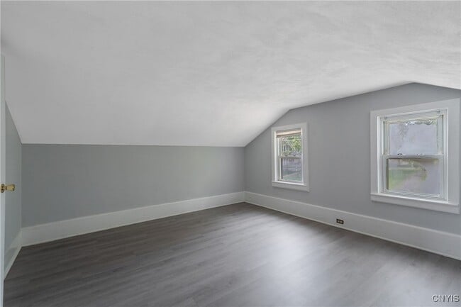 Building Photo - 148 W Cayuga St