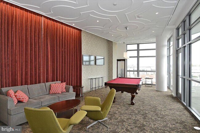 Building Photo - 460 New York Ave NW