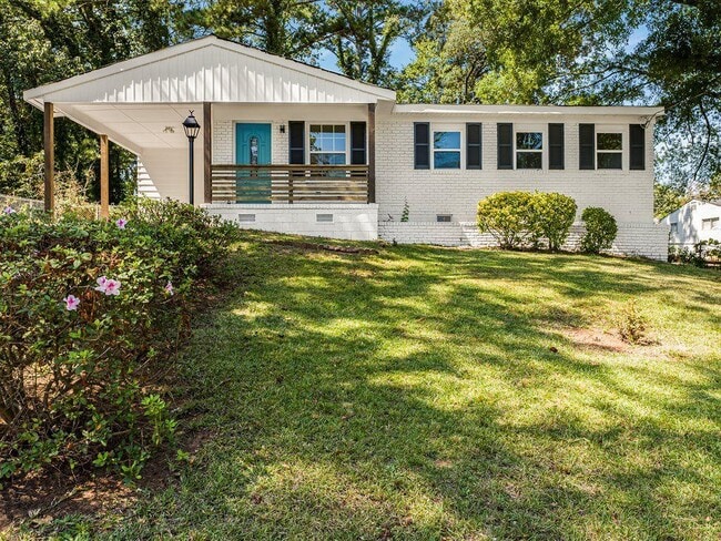 Building Photo - 6371 Westbury Rd