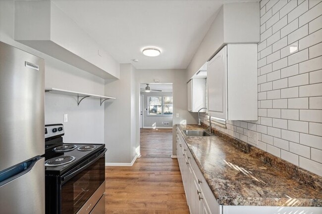 Building Photo - 4431 Caroline Ave