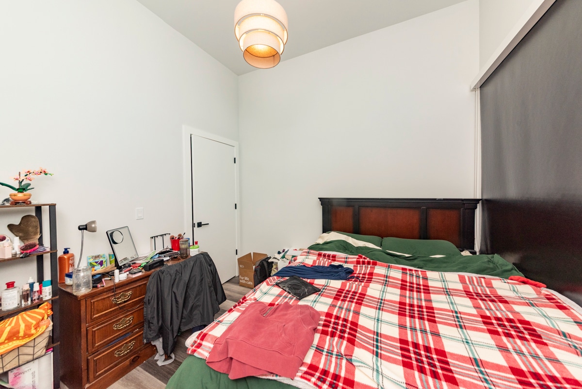 Building Photo - 2322 N Clark St