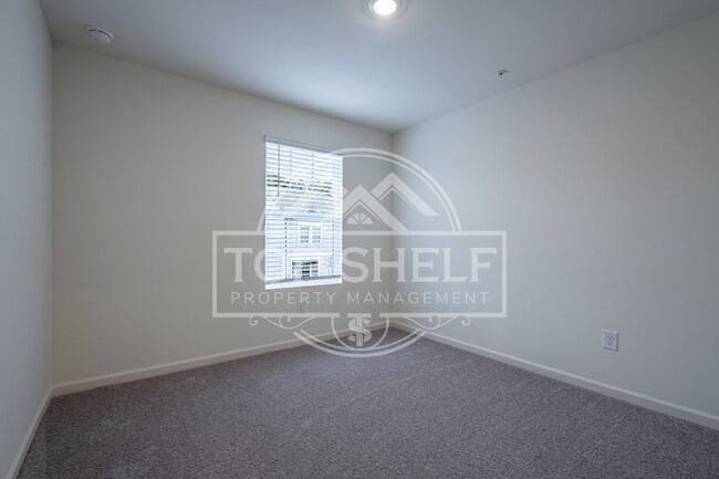 Building Photo - 2010 Ayla Dr