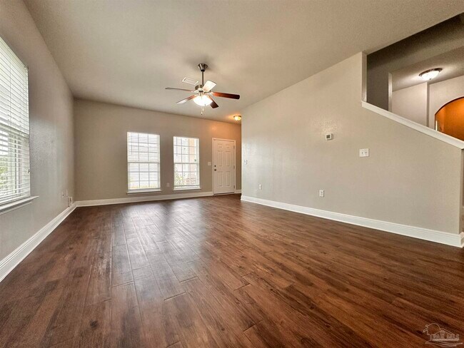 Building Photo - 8600 Bucklebury Dr