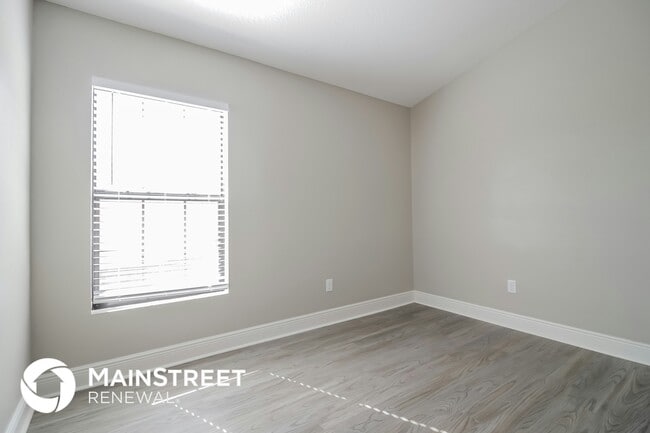 Building Photo - 327 Anchovie Ct