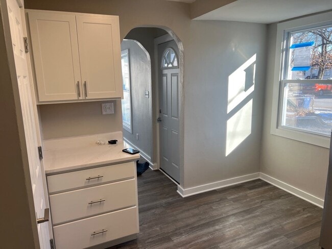 Building Photo - 2 Bedroom House for Rent in Lake Station