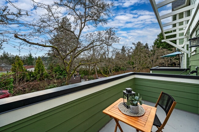 Building Photo - 5801 55th Ave NE