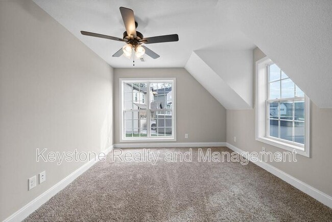 Building Photo - 125 Roadrunner Ct