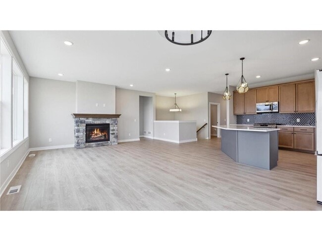 Building Photo - 5574 130th Way N