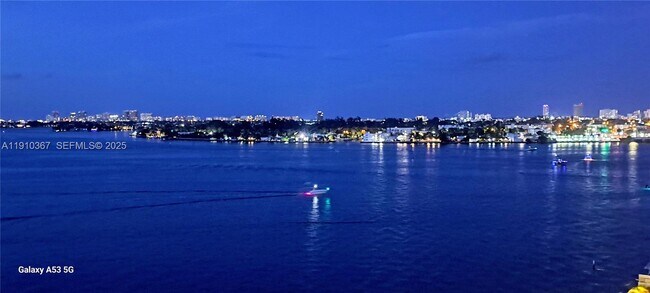 Building Photo - 1625 Kennedy Cswy