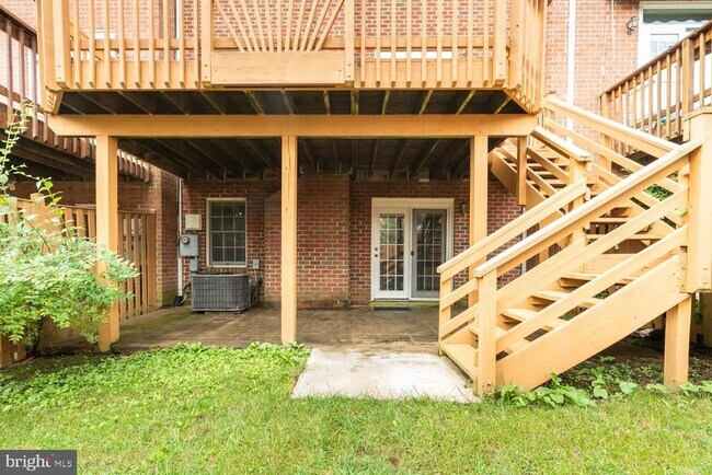 Building Photo - 8165 Madrillon Ct