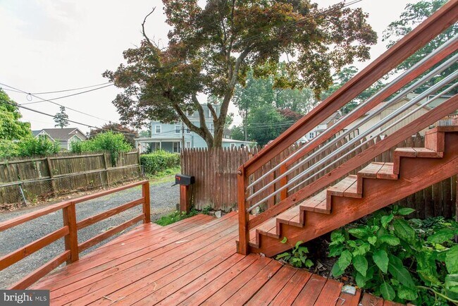 Building Photo - 3412 Upper West End Ave