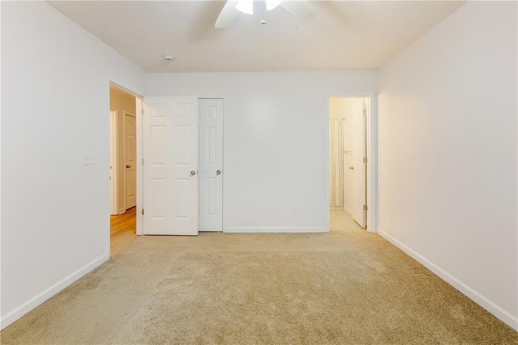 Building Photo - 834 Wilson Cir SW