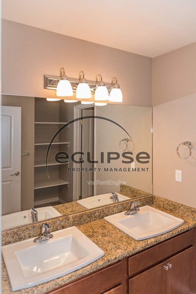 Building Photo - 507 Murphy Dr