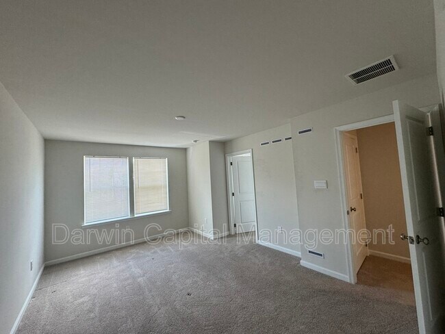 Building Photo - 316 Mazzeo Dr