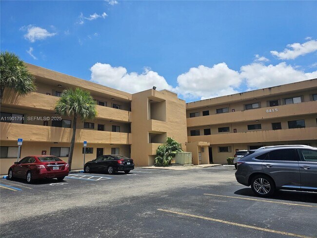 Building Photo - 8415 SW 107th Ave