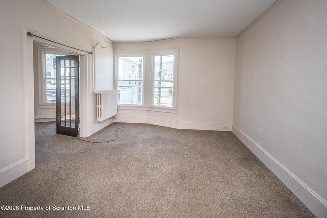 Building Photo - 1827-1829 Main St