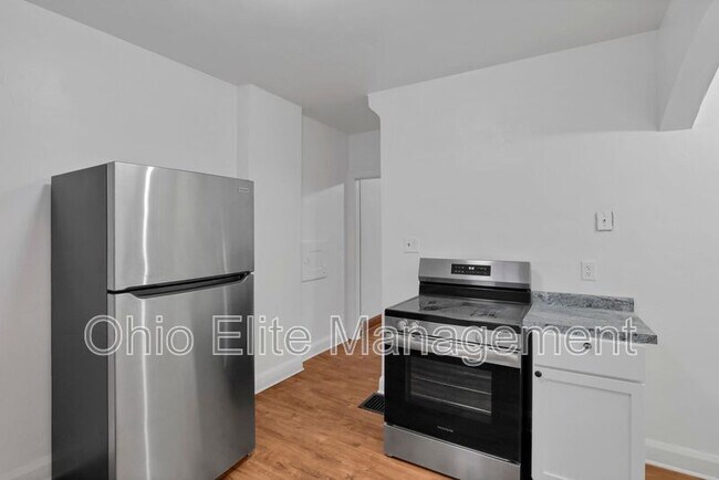 Building Photo - 1163 Linwood Ave