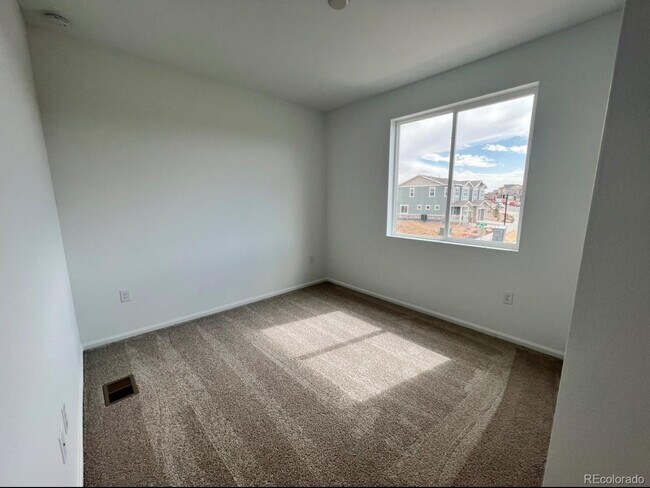 Building Photo - 21191 E 67th Ave