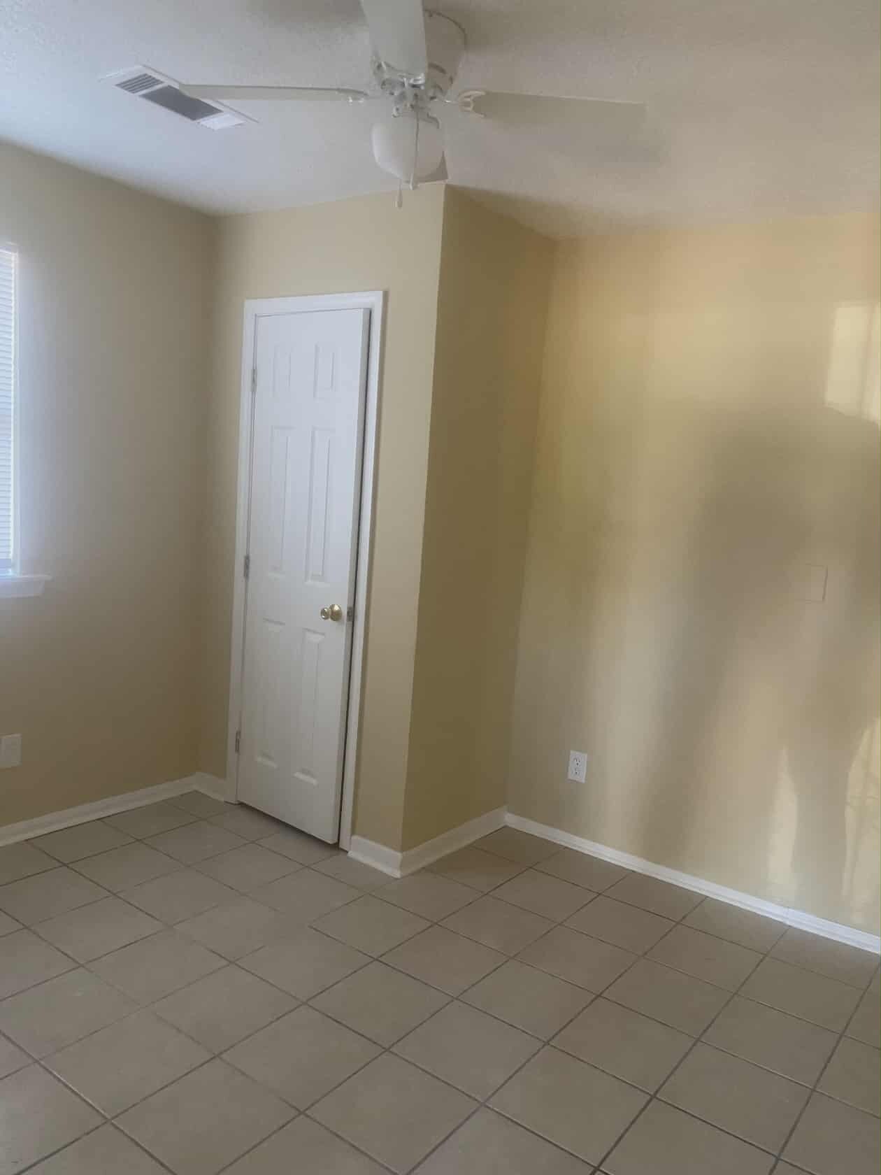 Building Photo - 95 W Mallory Ave