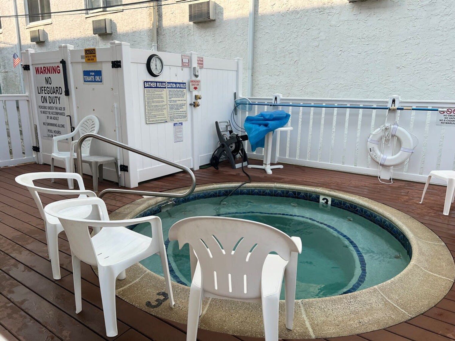 Building Photo - 875 Plymouth Pl