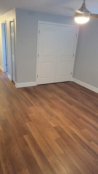 Building Photo - 715 Palm Dr