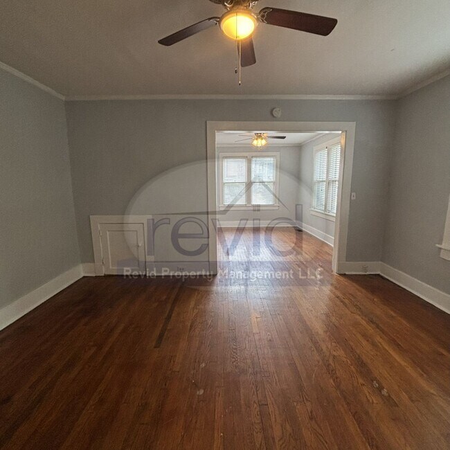 Building Photo - Move In Special! First Month Free!