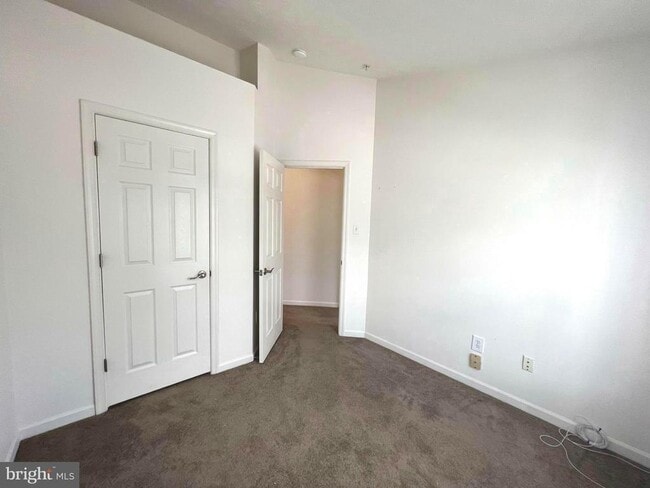 Building Photo - 7027 Cradlerock Farm Ct