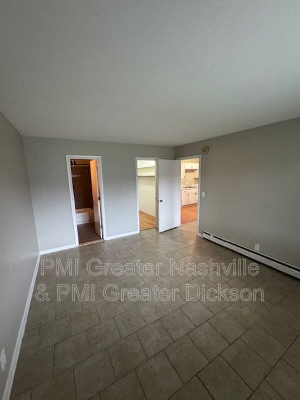 Building Photo - 2134 Fairfax Ave