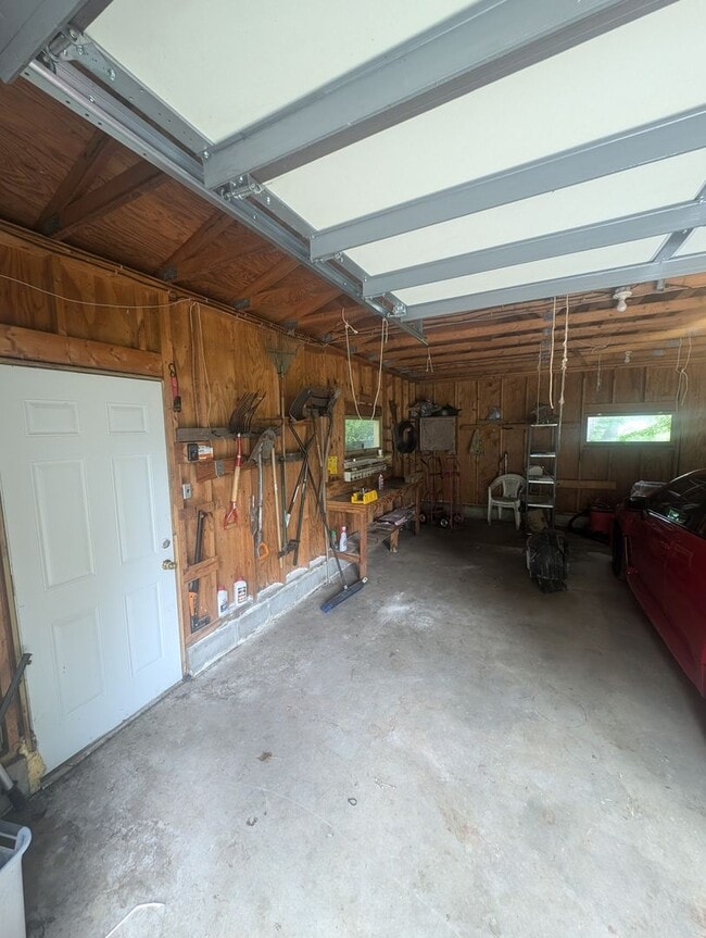 Building Photo - Charming Garden Oasis in West St. Paul – Fire Pit, Pond & Prime Location!