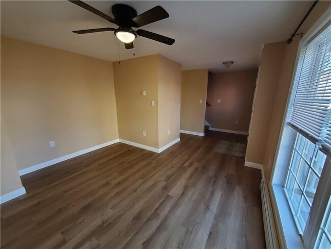 Building Photo - 35 Mapleville Main