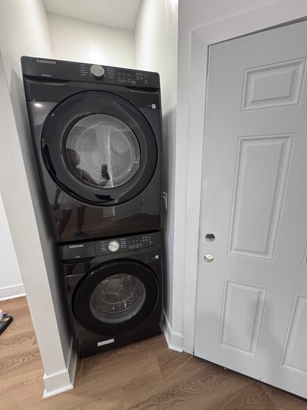 Building Photo - 647 N 16th St