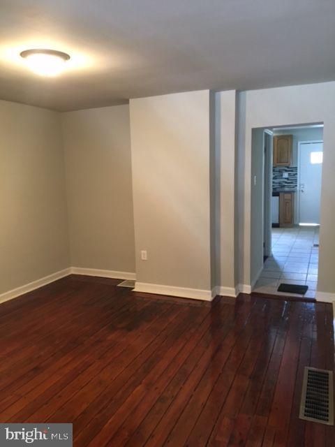 Building Photo - 2445 E Huntingdon St