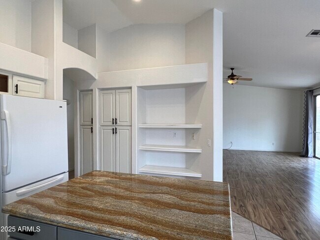 Building Photo - 4484 E Redfield Ct