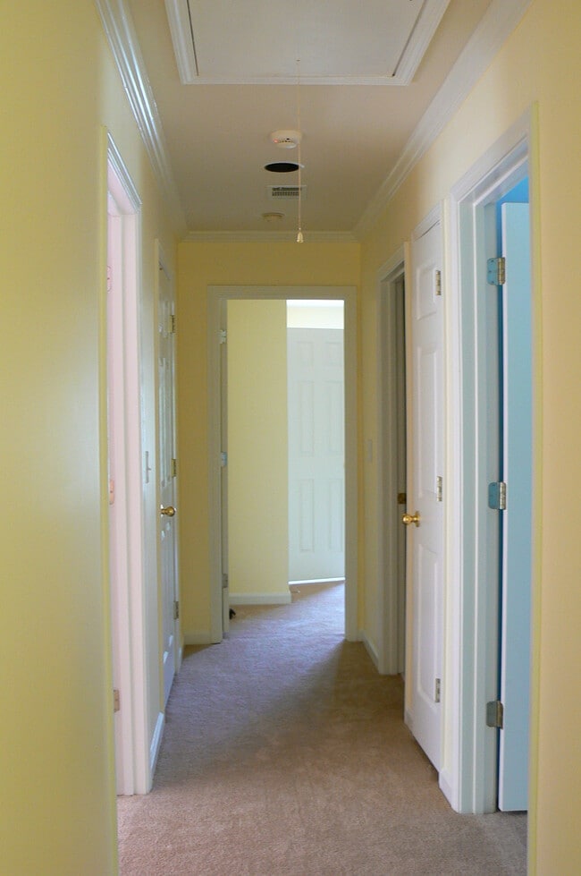 Building Photo - 7045 Devonhall Way