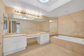 Building Photo - Point Place, Aventura, FL 33180 - 3 BR 3 BA condo