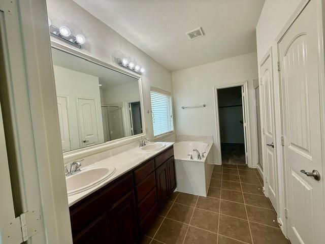 Building Photo - 1401 Elkford Ln