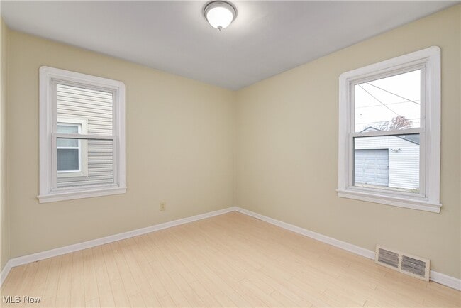 Building Photo - 4514 Redfern Rd