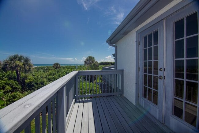 Building Photo - 1004 Ocean Park Ln