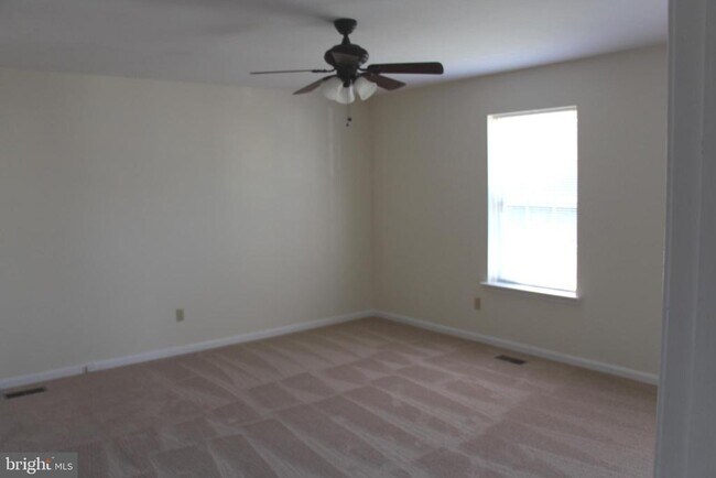 Building Photo - 8638 Chester Ct