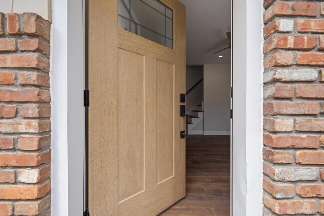 Building Photo - 3685 Hope Pl