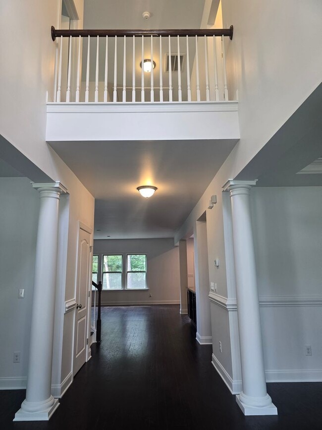 Building Photo - The Parks at Meadowview