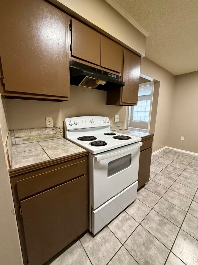 Building Photo - 416 Marigny Cir