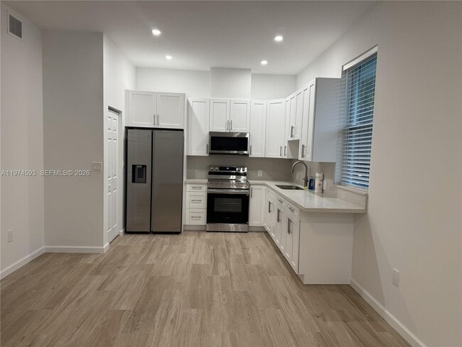 Building Photo - 4921 SW 164th Terrace