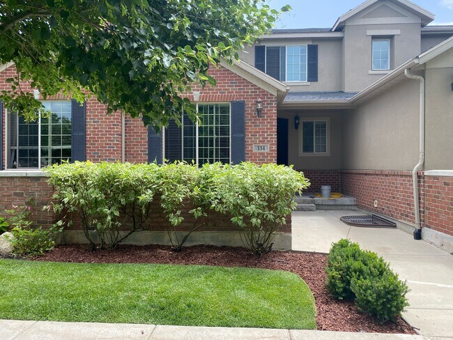 Building Photo - 114 W 3240 N