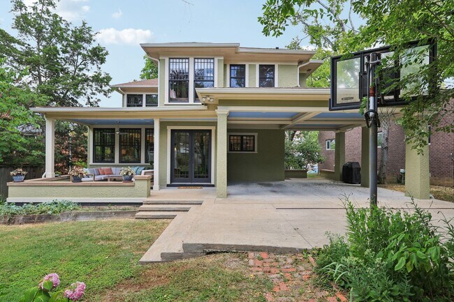 Building Photo - Beautiful Historic 4BR/3BA Gem | Hillsboro...