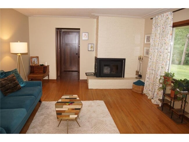 Building Photo - 3006 Atwood Dr