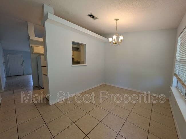 Building Photo - 3359 Greenbriar Circle