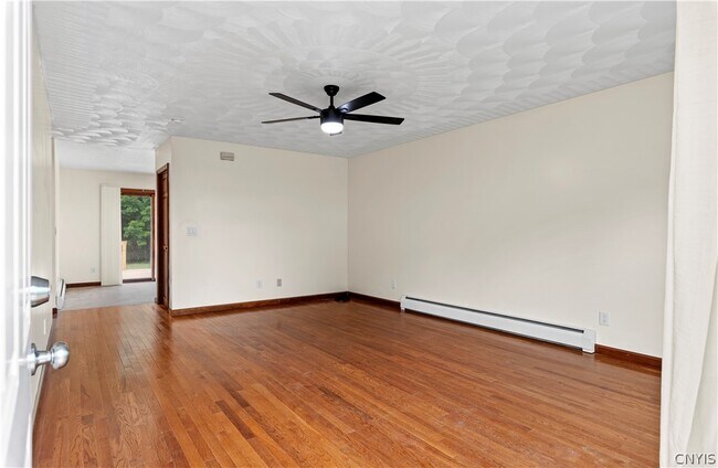 Building Photo - 7537 Rickmeyer Rd