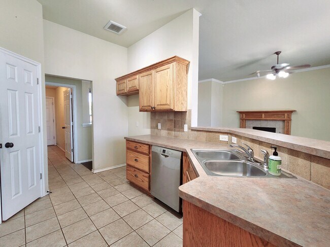 Building Photo - 18001 Montoro Way