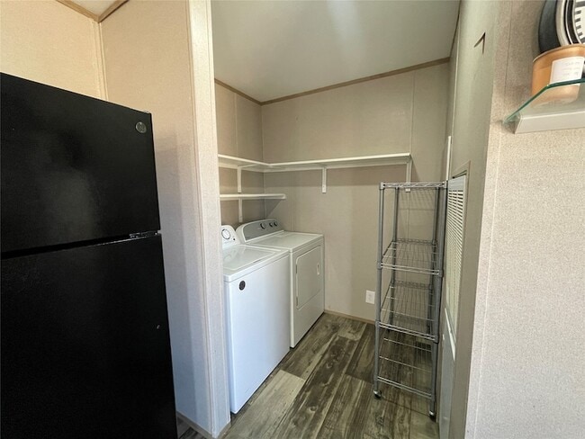 Building Photo - 3830 N Florence Rd